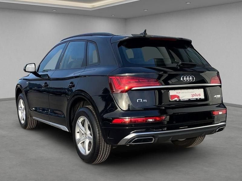 Gebraucht Audi Q5 Basis 204 PS (150 kW) 2024 Mythosschwarz metallic SUV