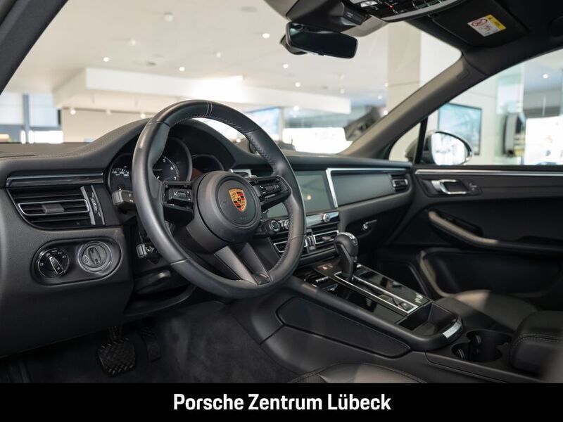 Gebraucht Porsche Macan Sport 265 PS (194 kW) 2022 Schwarz SUV