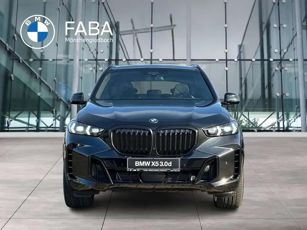 Neu BMW X5 M Sport 298 PS (219 kW) 2026 Schwarz SUV