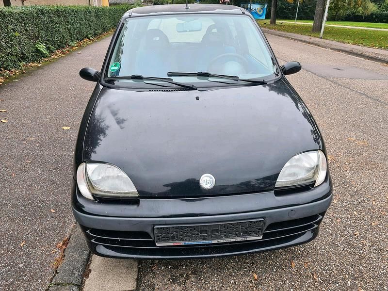 Schwarz Gebraucht 2006 Fiat Seicento Kleinwagen | 750 € - Bild 1/4