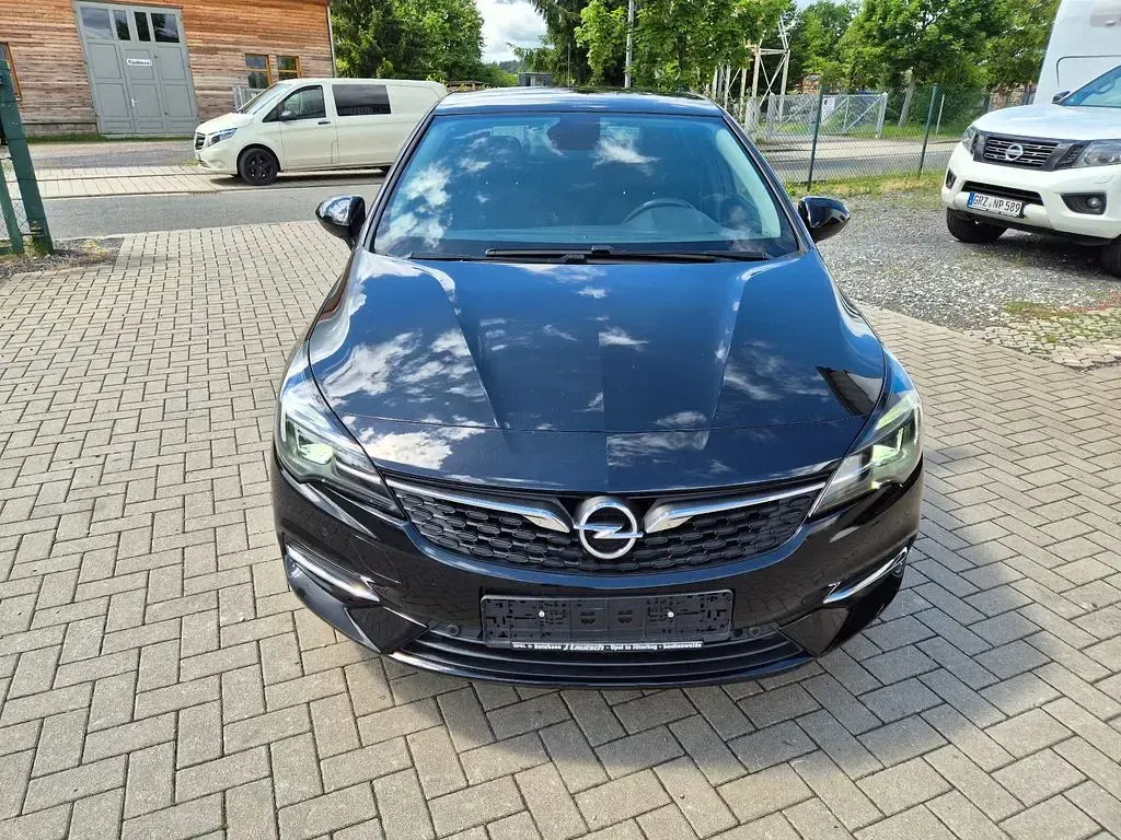 Gebraucht Opel Astra Edition 131 PS (96 kW) 2020 Schwarz Limousine