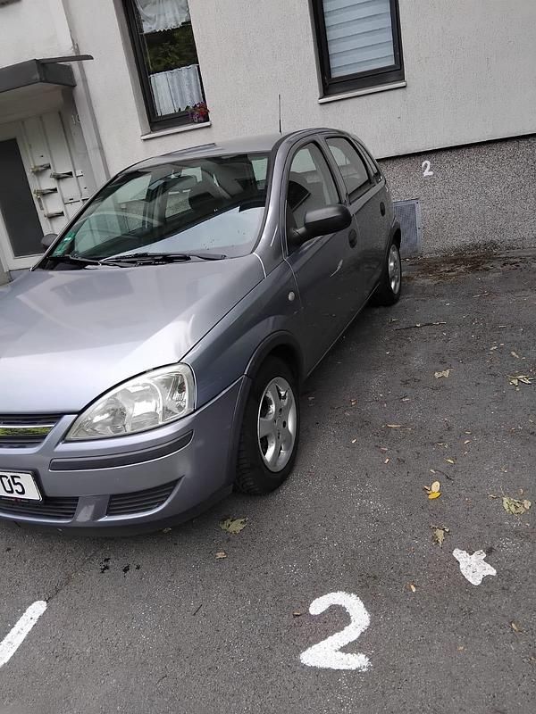 Silber Gebraucht 2004 Opel Corsa Kleinwagen | 1.500 € (Fairer Preis) - Bild 1/4