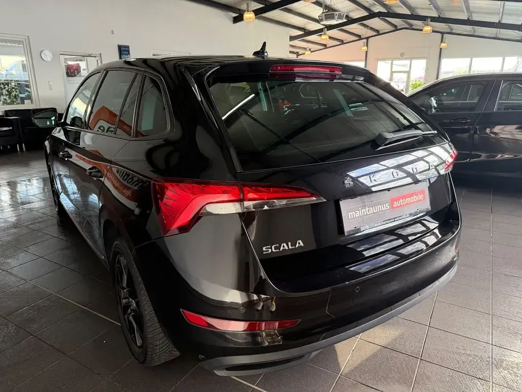 Gebraucht Skoda Scala Ambition 116 PS (85 kW) 2019 Schwarz Kleinwagen