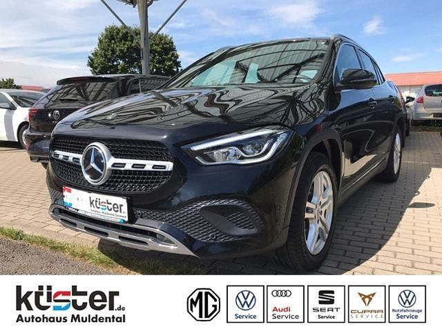 Schwarz Gebraucht 2020 Mercedes GLA200 Business SUV | 33.190 € (Fairer Preis) - Bild 1/4