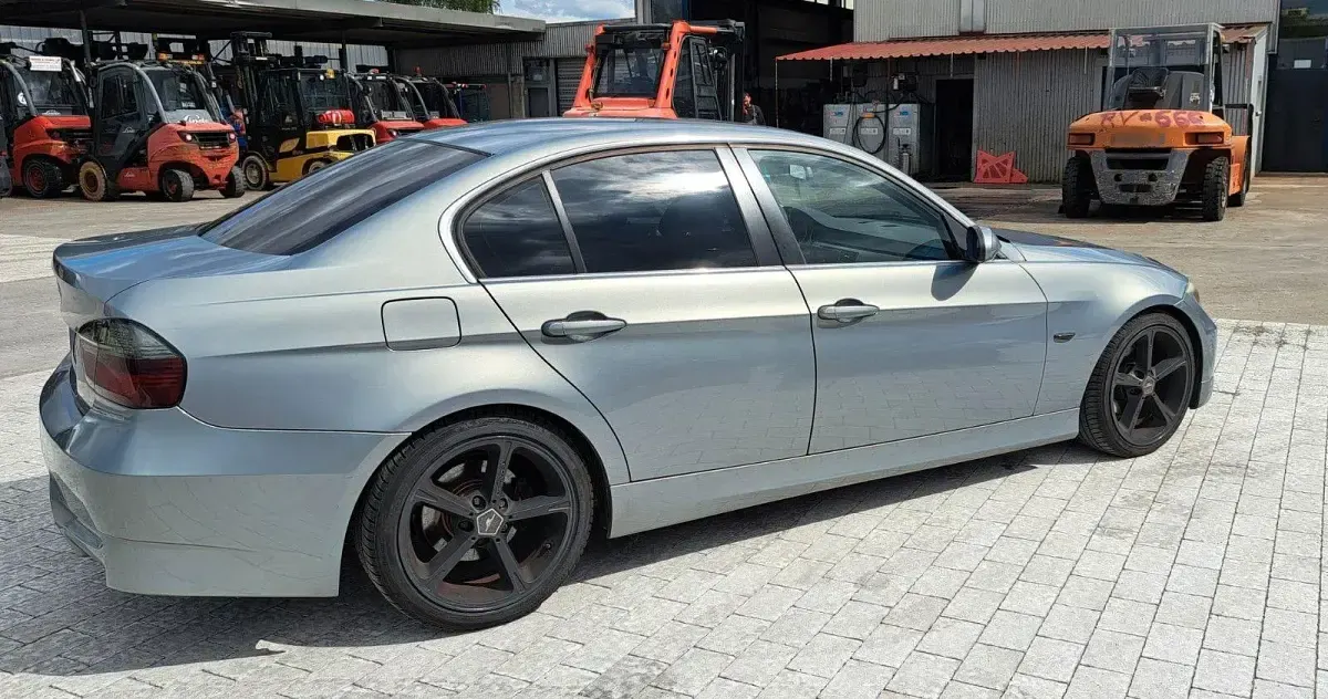 Gebraucht BMW 325 Performance 218 PS (160 kW) 2005 Limousine