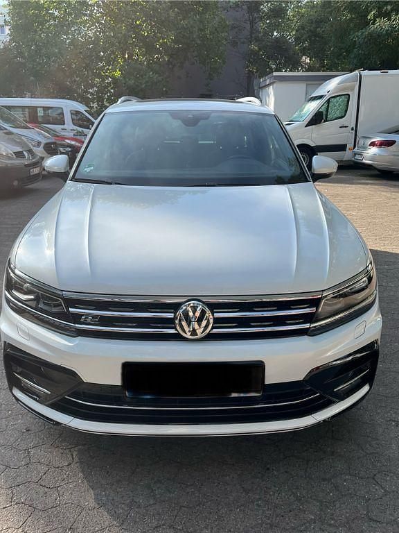 Weiß Gebraucht 2020 VW Tiguan SUV | 33.500 € (Teuer) - Bild 1/4