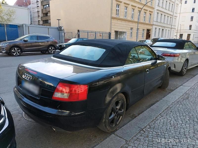 Gebraucht Audi A4 Cabriolet 163 PS (119 kW) 2004 Schwarz Cabrio