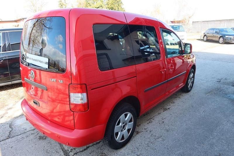 Gebraucht VW Caddy Life 102 PS (75 kW) 2009 Rot Van / Kleinbus