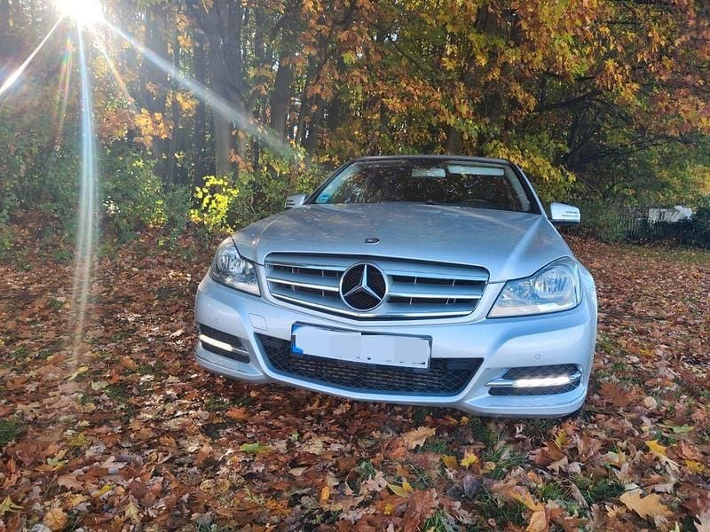 Silber Gebraucht 2013 Mercedes C180 Limousine | 10.000 € (Guter Preis) - Bild 1/4