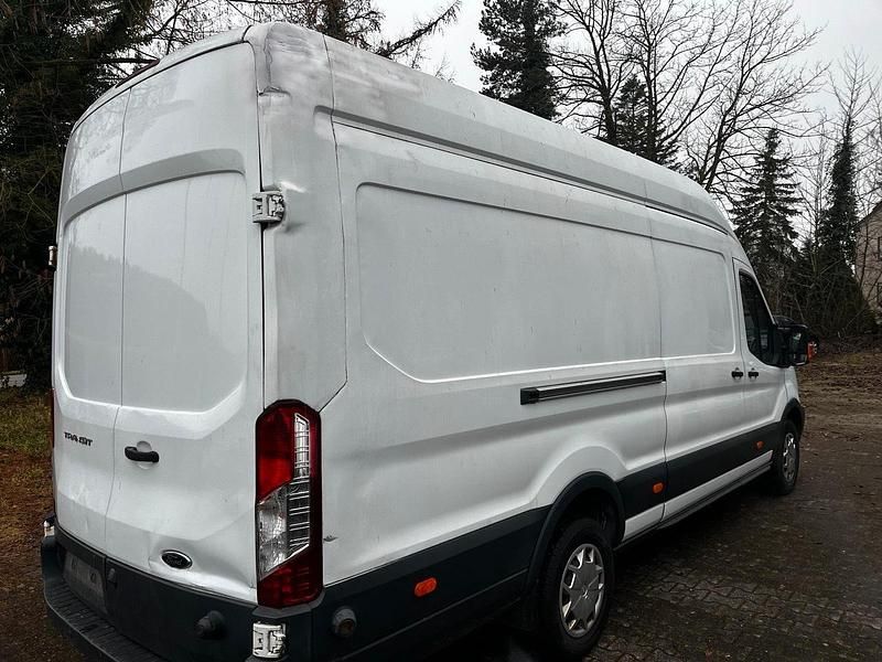 Gebraucht Ford Transit 180 PS (132 kW) 2016 Weiß Limousine