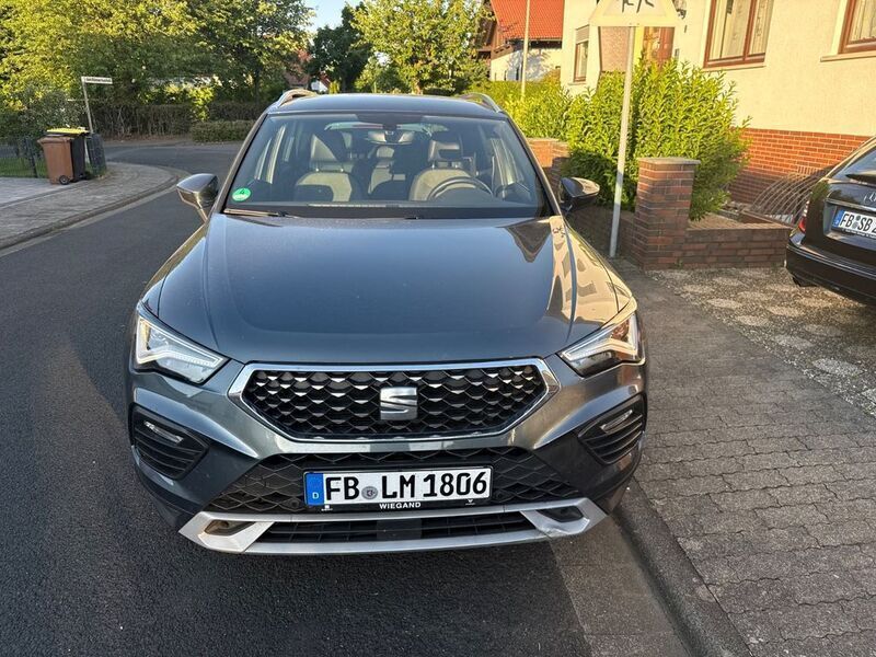 Grau Gebraucht 2021 Seat Ateca Xperience SUV | 19.999 € (Superpreis) - Bild 1/4