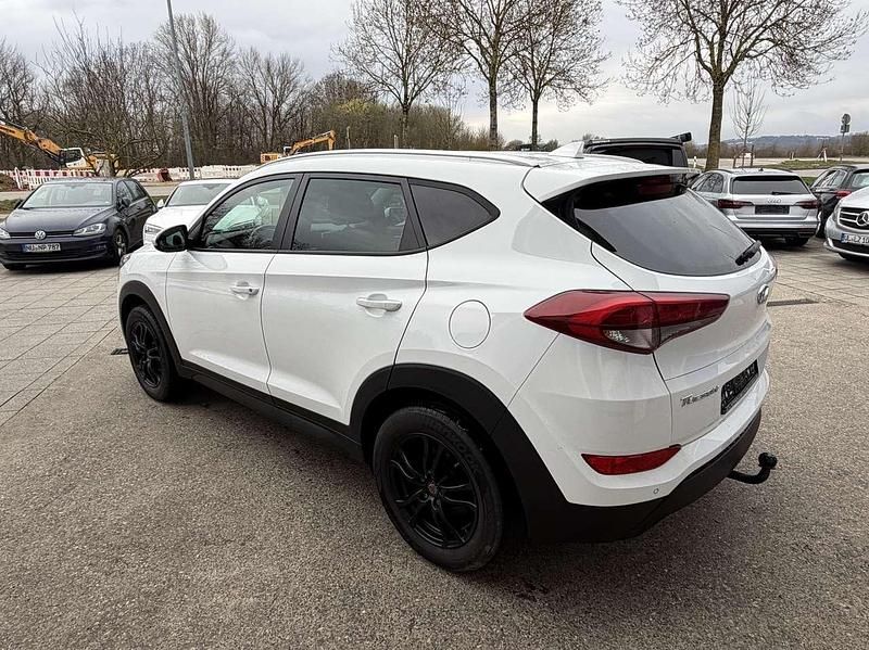 Gebraucht Hyundai Tucson Trend 132 PS (97 kW) 2017 Weiß SUV