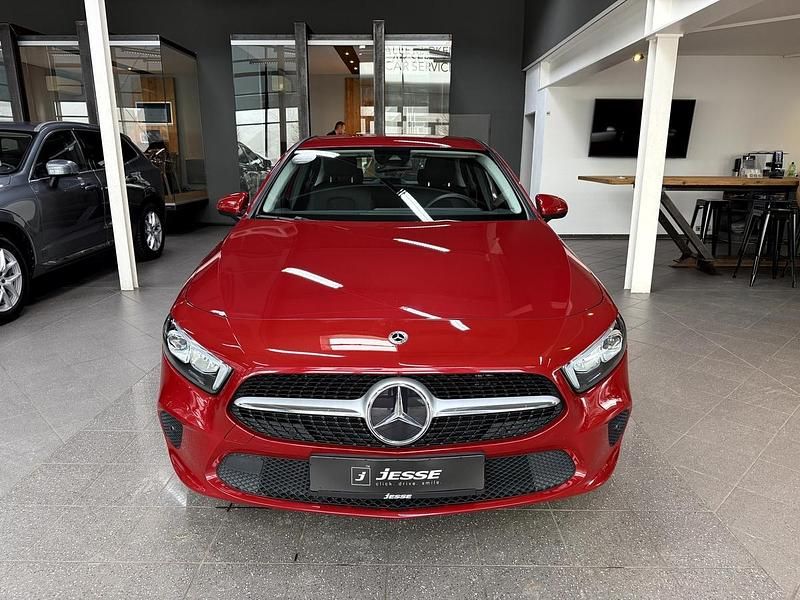 Gebraucht Mercedes A250 Progressive 160 PS (117 kW) 2021 Rot metallic