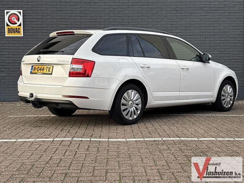 Gebraucht Skoda Octavia Active 105 PS (77 kW) 2018 Weiß Kombi