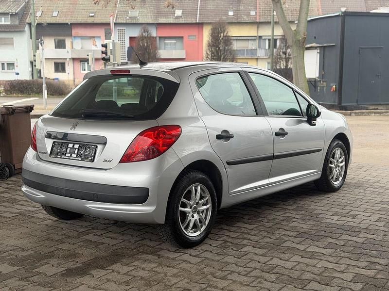 Gebraucht Peugeot 207 Filou 73 PS (53 kW) 2006 Grau Limousine