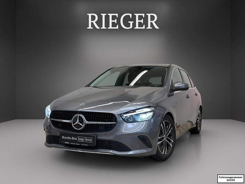 Gebraucht Mercedes B200 Progressive 150 PS (110 kW) 2024 Grau Van / Kleinbus