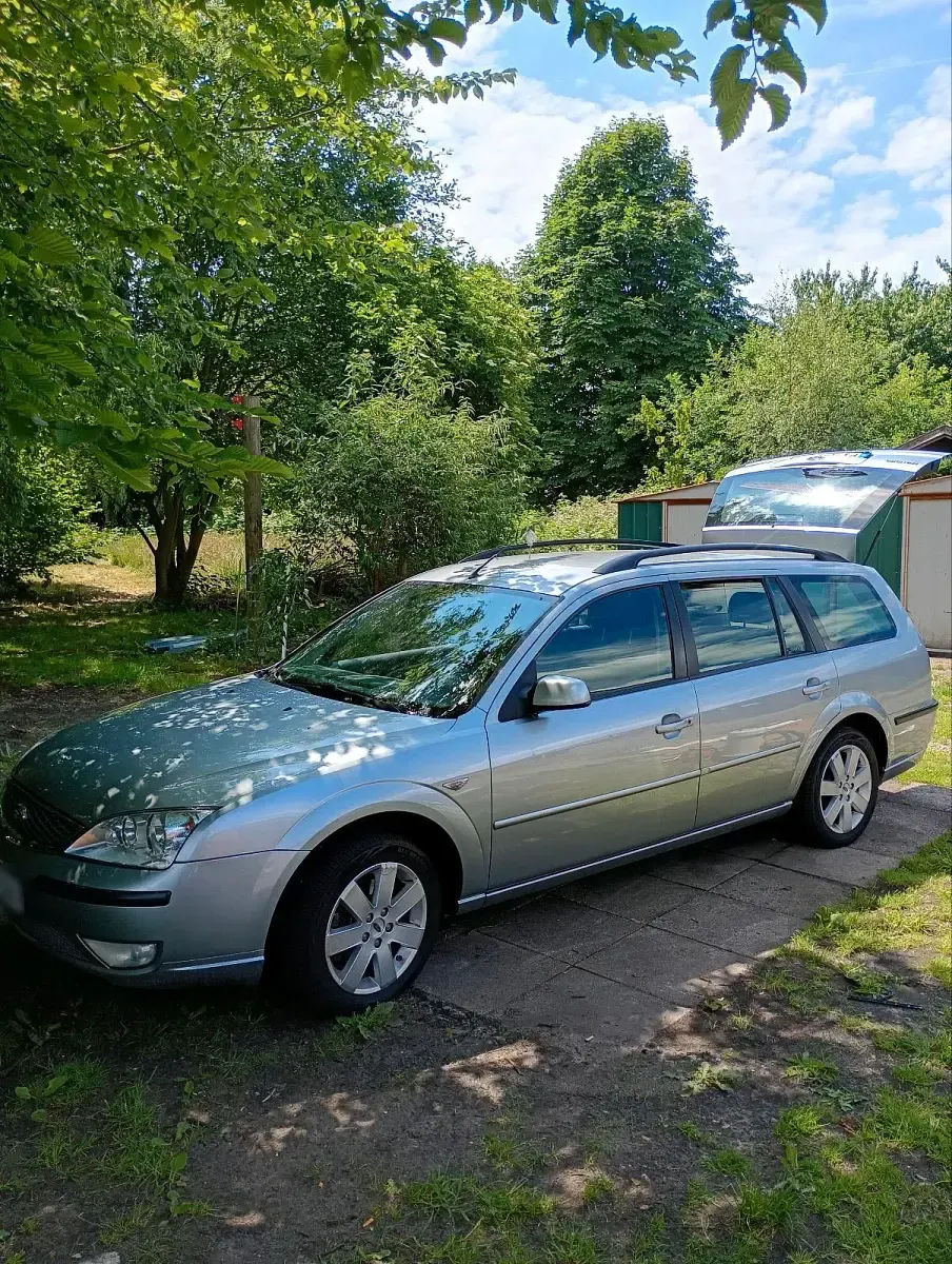 Gebraucht Ford Mondeo 125 PS (91 kW) 2007 Silber Kombi