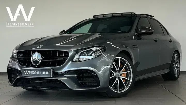 Grau selenitgrau metalliclack Gebraucht 2018 Mercedes E63 AMG AMG Limousine | 69.980 € (Teuer) - Bild 1/4