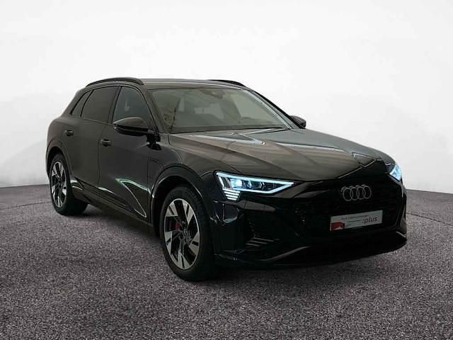 Gebraucht Audi Q8 e-tron S-Line 300 kW (408 PS) 2023 Schwarz SUV