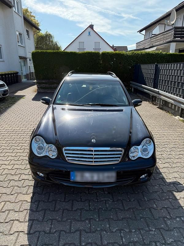Andere farben Gebraucht 2006 Mercedes C200 Sport Edition Kombi | 3.500 € - Bild 1/4