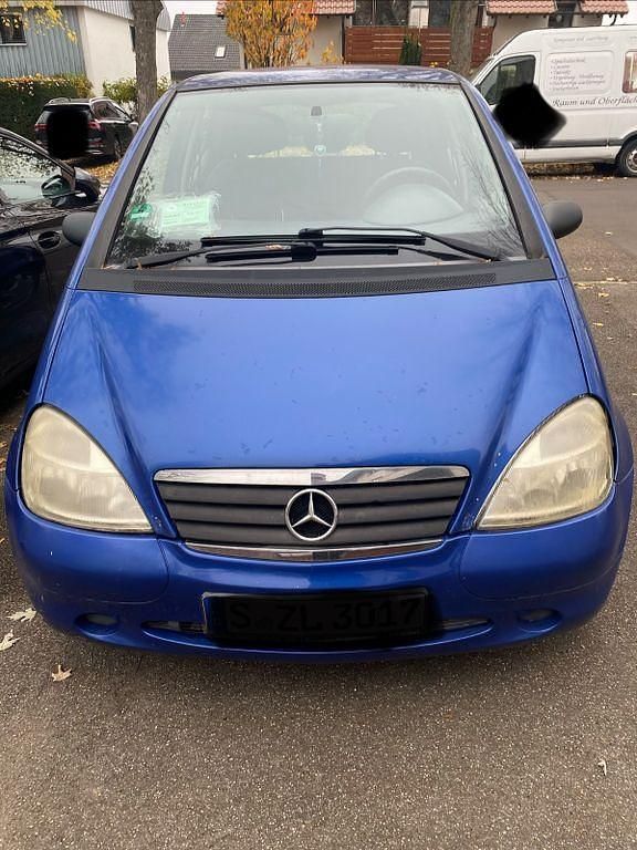 Blau Gebraucht 1999 Mercedes A140 Classic Van / Kleinbus | 980 € - Bild 1/4