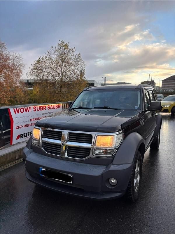Schwarz Gebraucht 2007 Dodge Nitro SUV | 4.200 € (Fairer Preis) - Bild 1/4