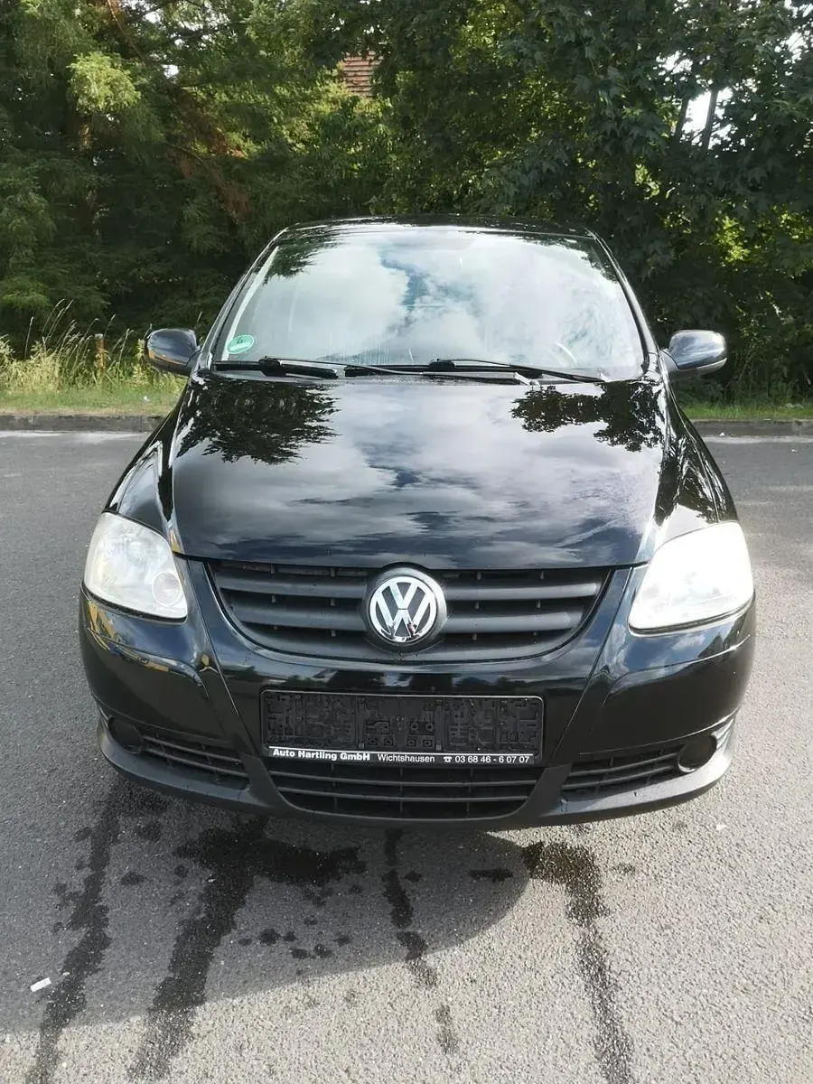 Gebraucht VW Fox 54 PS (39 kW) 2006 Schwarz Kleinwagen