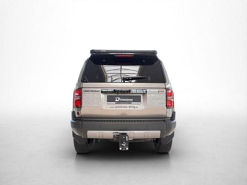 Gebraucht Toyota Land Cruiser TEC-Edition 205 PS (150 kW) 2024 Braun SUV