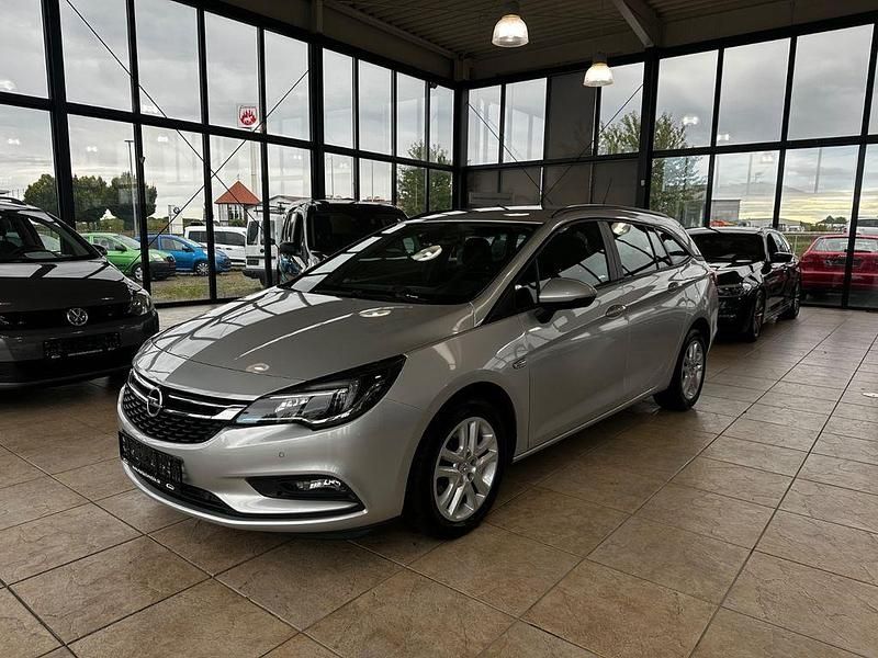Gebraucht Opel Astra Edition 110 PS (80 kW) 2017 Silber Kombi