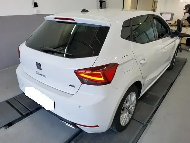Gebraucht Seat Ibiza FR 110 PS (80 kW) 2023 Weiß Kleinwagen