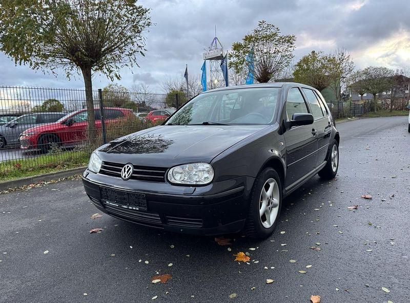 Schwarz Gebraucht 2002 VW Golf Limousine | 3.490 € (Fairer Preis) - Bild 1/4