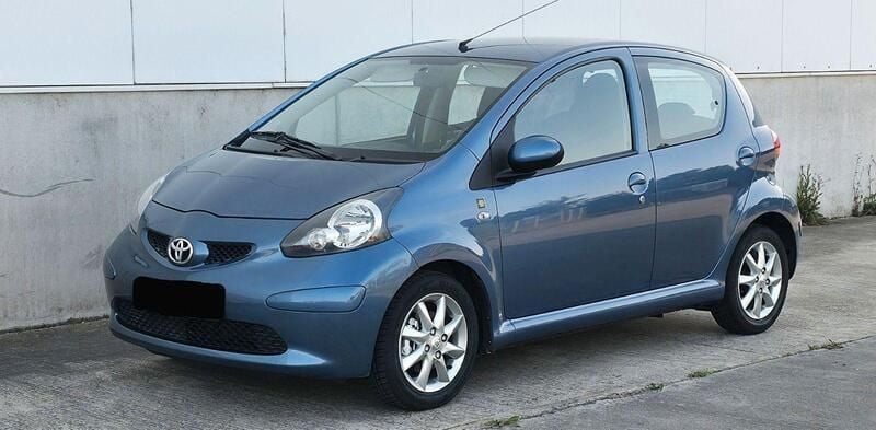 Blau Gebraucht 2008 Toyota Aygo Team Kleinwagen | 6.500 € - Bild 1/4