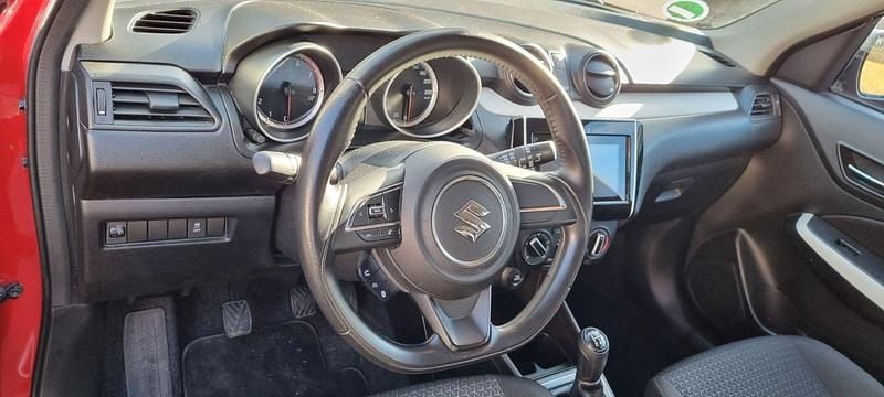 Gebraucht Suzuki Swift Comfort 111 PS (81 kW) 2017 Rot Kleinwagen