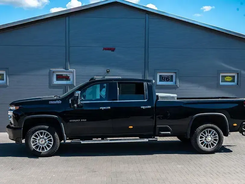 Gebraucht Chevrolet Silverado 407 PS (299 kW) 2022 Schwarz SUV