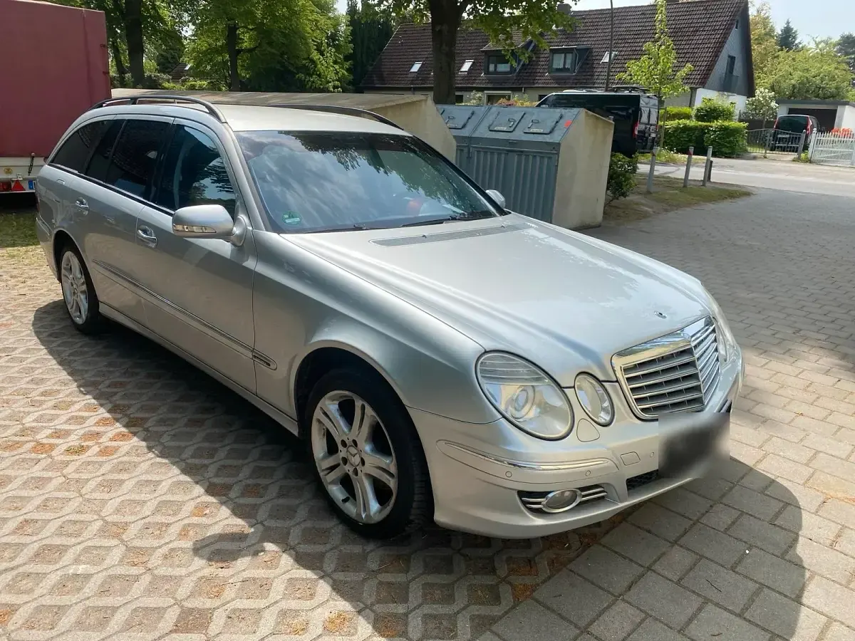Brugt Mercedes E320 Avantgarde 224 HK (164 kW) 2007 Sølv Stationcar