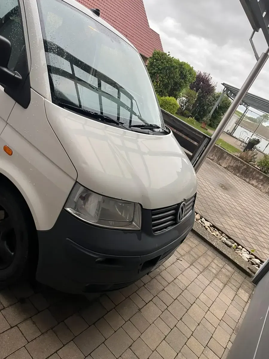 Gebraucht VW Multivan 131 PS (96 kW) 2008 Weiß Van / Kleinbus