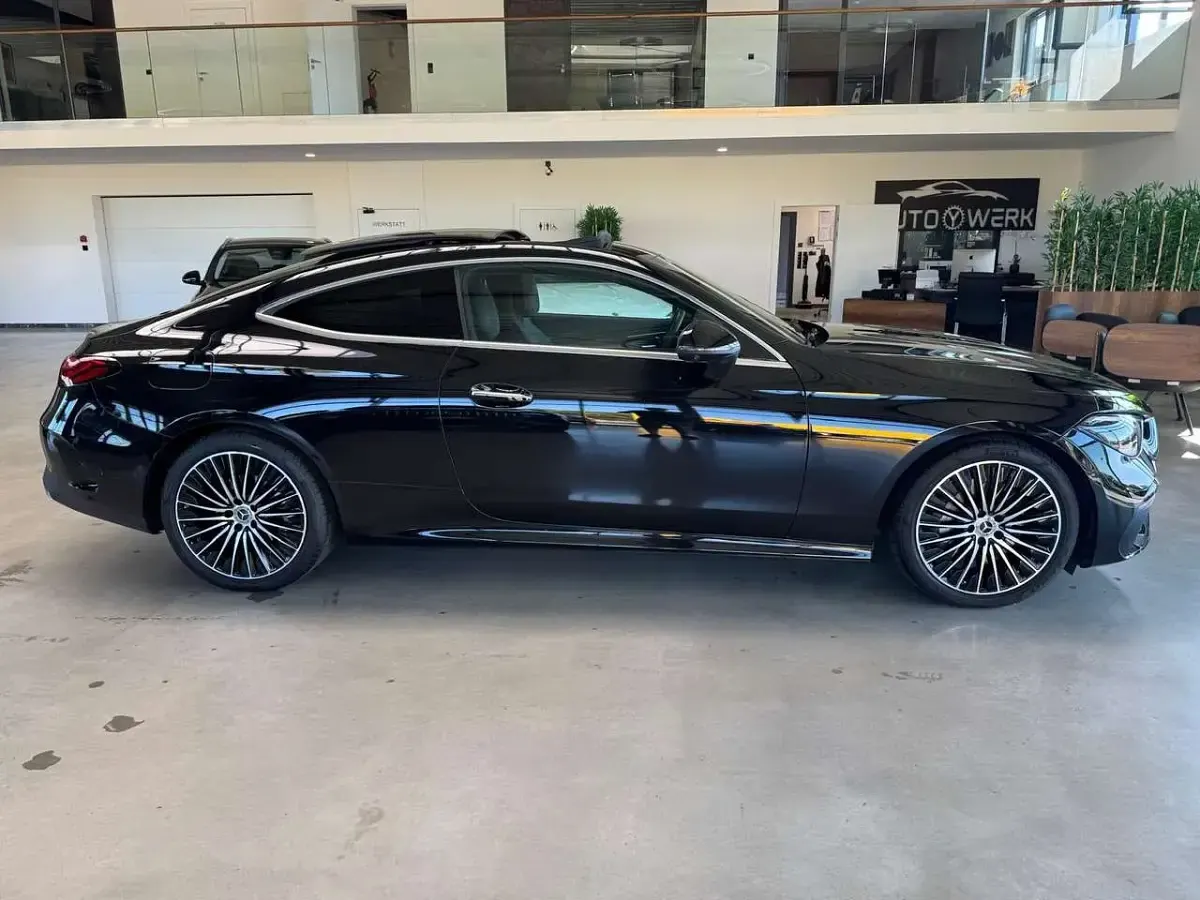 Gebraucht Mercedes CLE200 AMG 227 PS (166 kW) 2025 197 Coupé