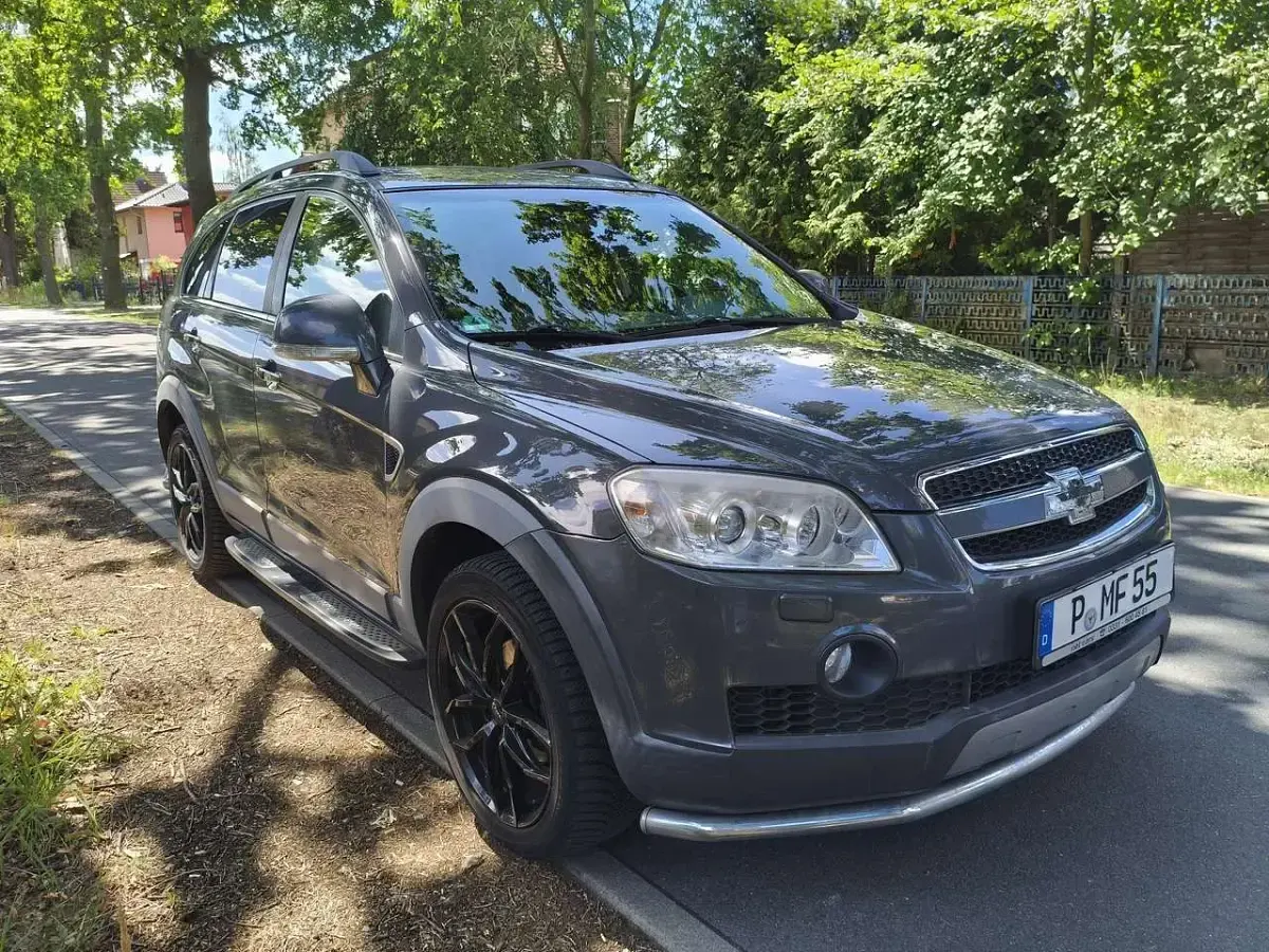 Gebraucht Chevrolet Captiva LT 150 PS (110 kW) 2010 Taubengrau SUV