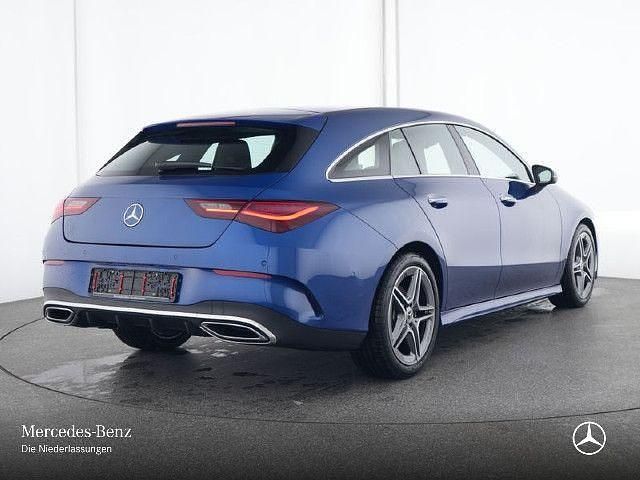 Blau Gebraucht 2024 Mercedes CLA200 Shooting Brake Premium Kombi | 32.590 € (Guter Preis) - Bild 1/4