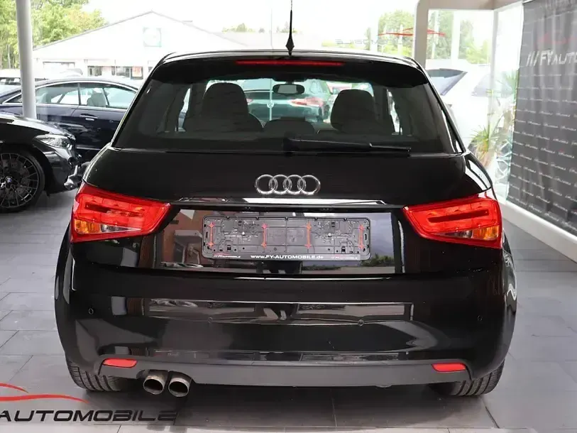 Usata Audi A1 Sportback Attraction 122 CV (89 kW) 2013 Nero Utilitaria