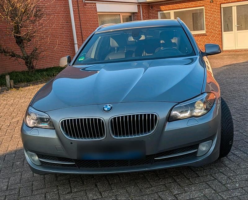 Gebraucht BMW 520 184 PS (135 kW) 2012 Grau Kombi