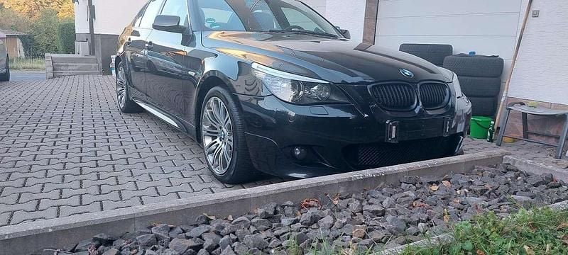 Schwarz Gebraucht 2008 BMW 525 Exclusive Limousine | 5.450 € (Superpreis) - Bild 1/4