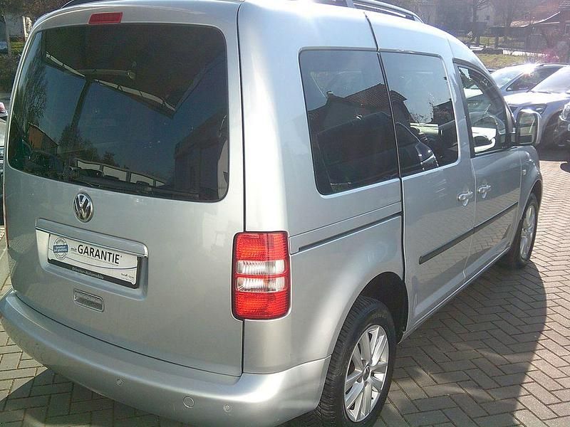 Gebraucht VW Caddy Life 109 PS (80 kW) 2015 Silber Van / Kleinbus