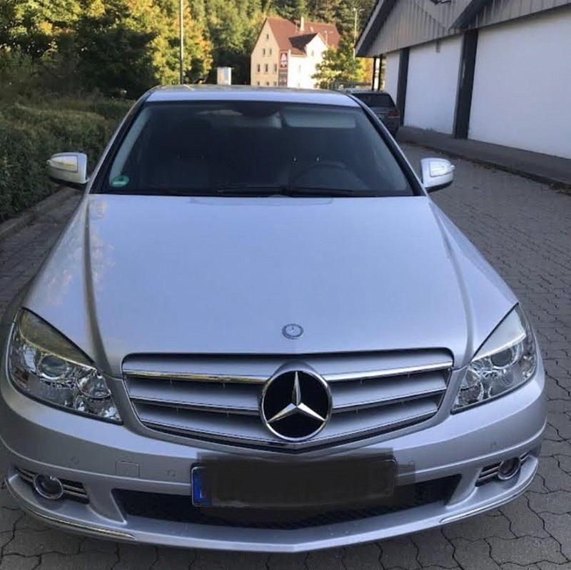 Silber Gebraucht 2007 Mercedes C200 Limousine | 4.350 € (Superpreis) - Bild 1/4