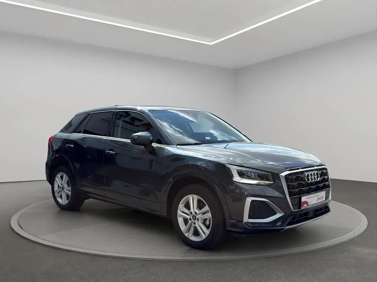 Gebraucht Audi Q2 Advanced 150 PS (110 kW) 2025 Manhattangrau metallic SUV