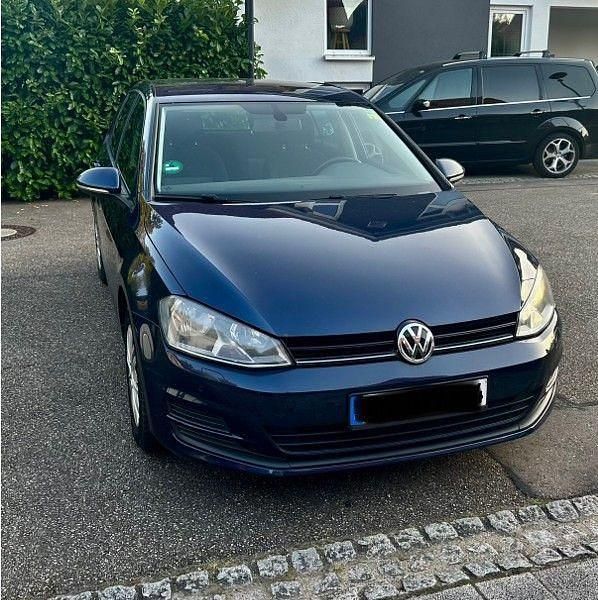 Blau Gebraucht 2013 VW Golf VII Trendline Limousine | 5.600 € (Guter Preis) - Bild 1/4