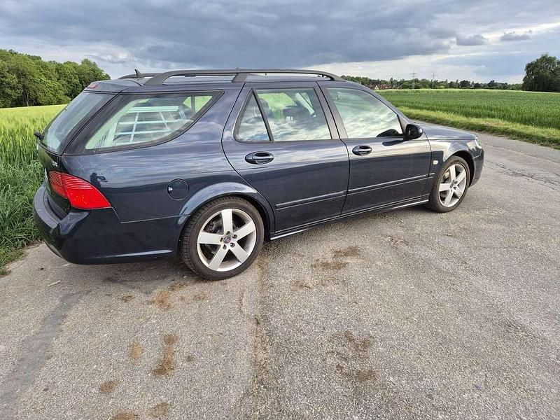 Blau Gebraucht 2009 Saab 9-5 Griffin Kombi | 4.990 € (Etwas zu teuer) - Bild 1/4