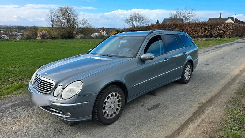 Gebraucht Mercedes E200 163 PS (119 kW) 2004 Kombi