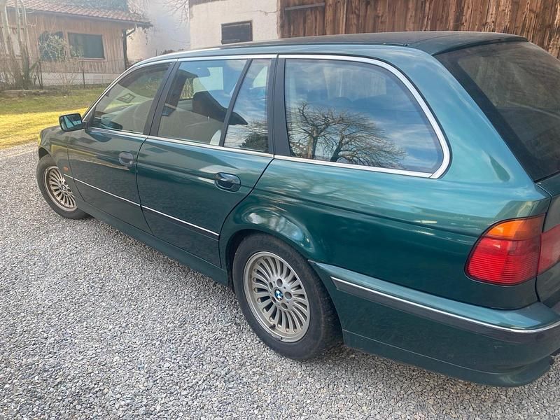Second-hand BMW 525 143 CP (105 kW) 1996 Break