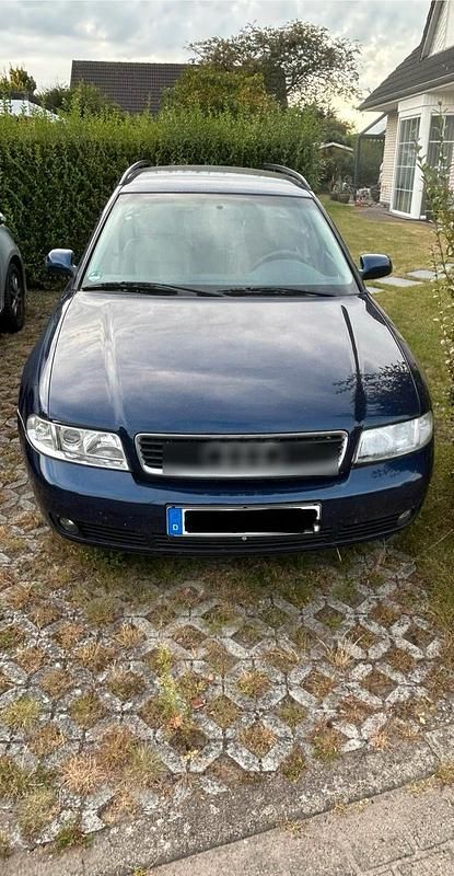 Blau Gebraucht 2000 Audi A4 Kombi | 1.000 € (Fairer Preis) - Bild 1/4